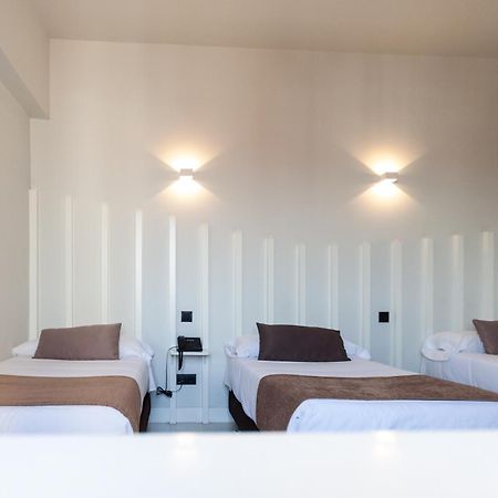 Hostal Gran Via 44 Madrid Exterior photo